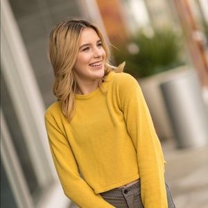 Brandy Melville mustard sweater